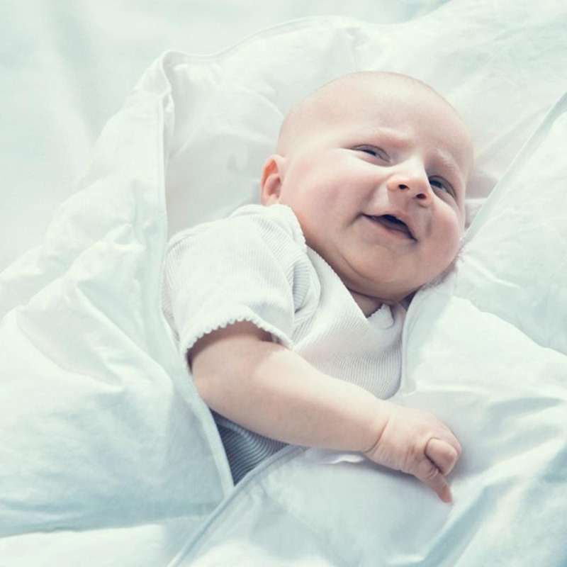 Ensemble de couette et d'oreiller Fossflakes Nordic Sleep pour bébé - 70x100 cm.